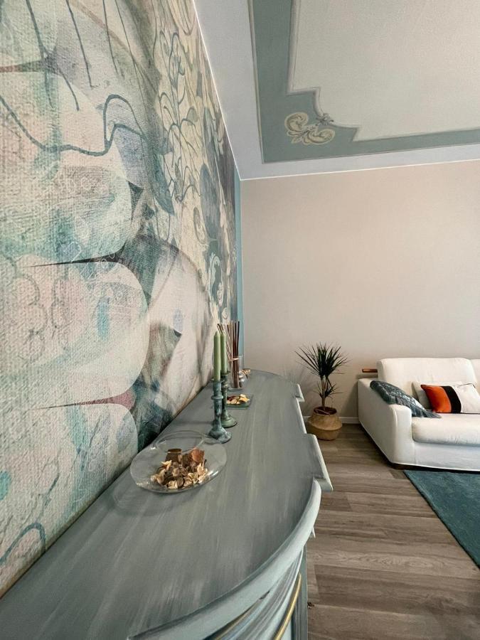Aurora Flowers - Two Rooms And Free Parking Near Center And Train Station Módena Exterior foto